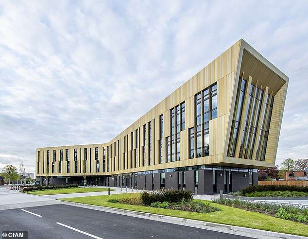 EXCLUSIVE Inside Britain’s ‘Frankenstein’ lab: MailOnline goes behind-the-scenes to see how scientists can 3D-print BODY PARTS