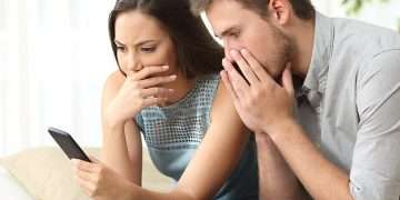 How to stop ‘smartphone snoopers’: These four iPhone tricks block other users from looking at your messages, photos and notes