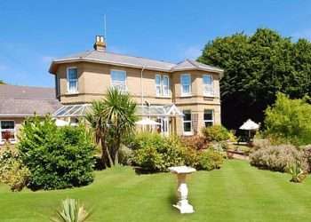 Inside the ultimate Dry January staycation hotel – a booze-free Isle of Wight bolthole beloved by ‘dry trippers’, recovering alcoholics… and guests keen to avoid rowdy venues