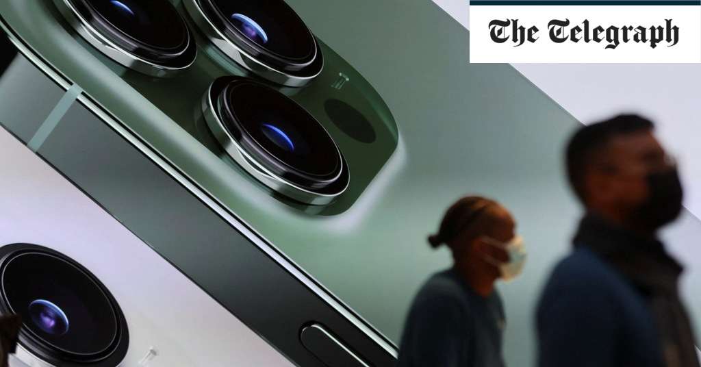 Apple mulls pay-as-you-go iPhones