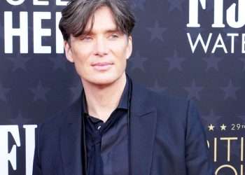 Oppenheimer star Cillian Murphy unrecognisable in school photo years before Oscar nom | Celebrity News | Showbiz & TV