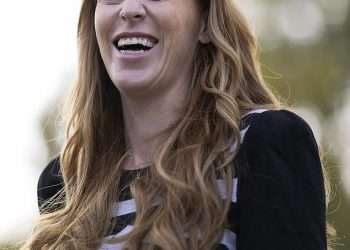 Keir Starmer backs Angela Rayner in dispute over her council home as he says he has ‘absolute confidence’ in his deputy