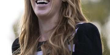 Keir Starmer backs Angela Rayner in dispute over her council home as he says he has ‘absolute confidence’ in his deputy