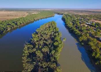 Boat explosion on Murray River sends 16-year-old girl and an elderly man to hospital with ‘serious injuries’