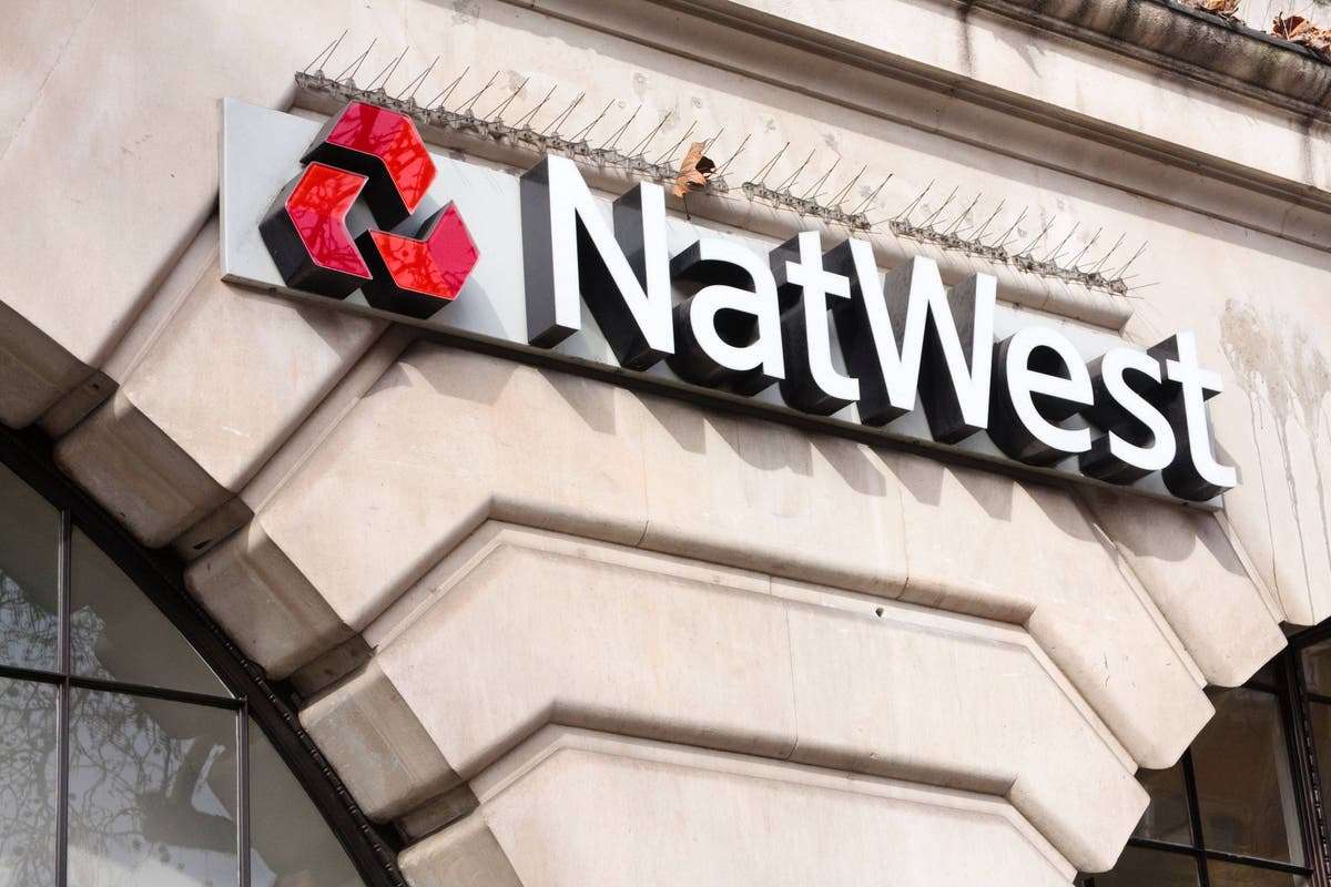 Government plans NatWest share sale as early as summer