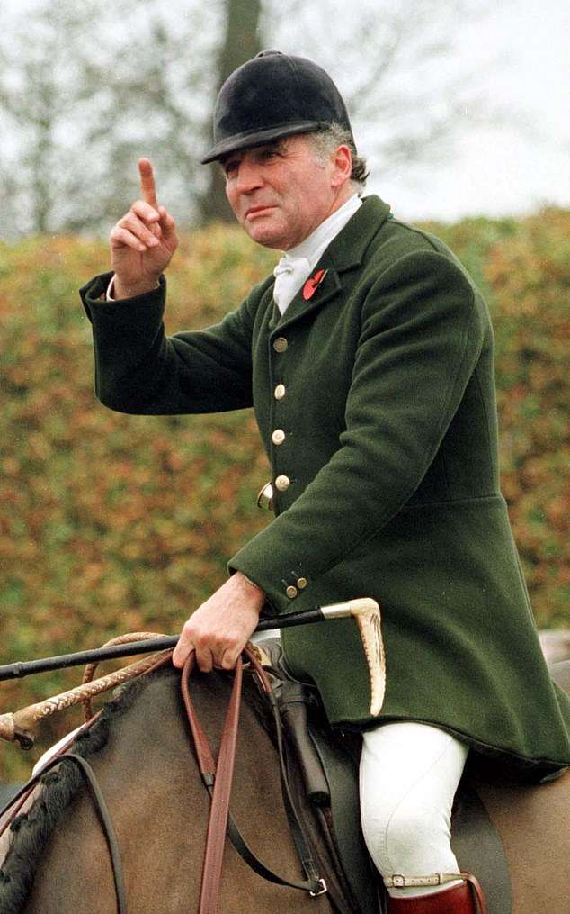 King Charles’s longtime friend and renowned huntsman Ian Farquhar dies at the age of 78 at the monarch’s Highgrove estate where he lived