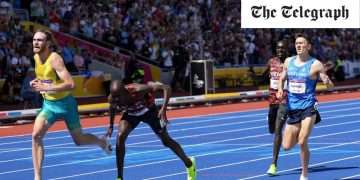 World champion Jake Wightman grasps Commonwealth Games bronze in savage 1,500m