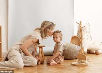 Being a mum ‘speeds up the ageing process’: Scientists find mothers are up to 3 MONTHS older biologically