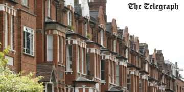 Bank of England accused of ‘penalising the young’ by keeping mortgage rates high