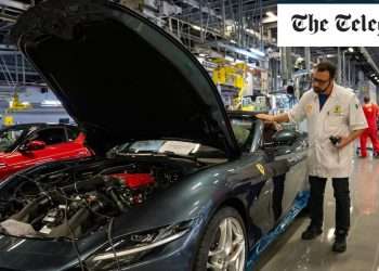 Ferrari to offer €7,000 subscription fee to replace electric car batteries