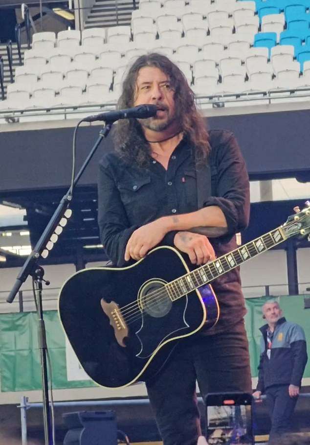 Moment Foo Fighters frontman Dave Grohl blasts Taylor Swift’s Eras Tour on stage in London claiming the band calls their shows the ‘errors tour’ as they ‘actually play live’