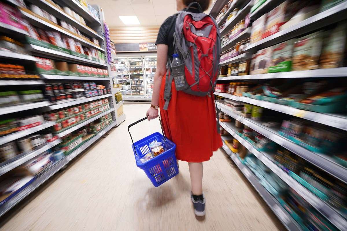 Households cut food shop by 7.5% last year amid cost-of-living crisis