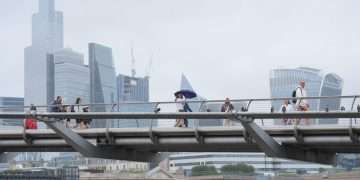 Foreign investors dominate private equity funding of UK firms, data shows