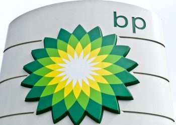 BP and Shell to reveal lower profits amid decline in oil refining margins