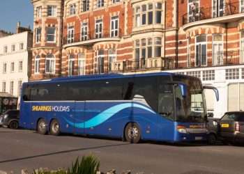 Coach passengers spend £8.3bn per year in local economies – study