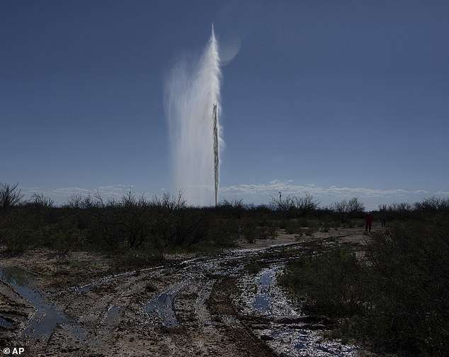 Mysterious 100-foot geyser erupts in US state’s oilfield recently hit by earthquakes