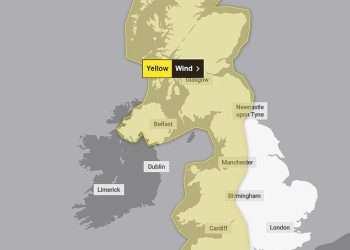 Christmas travel chaos continues with 100 Heathrow flights cancelled amid severe 80mph wind weather warnings