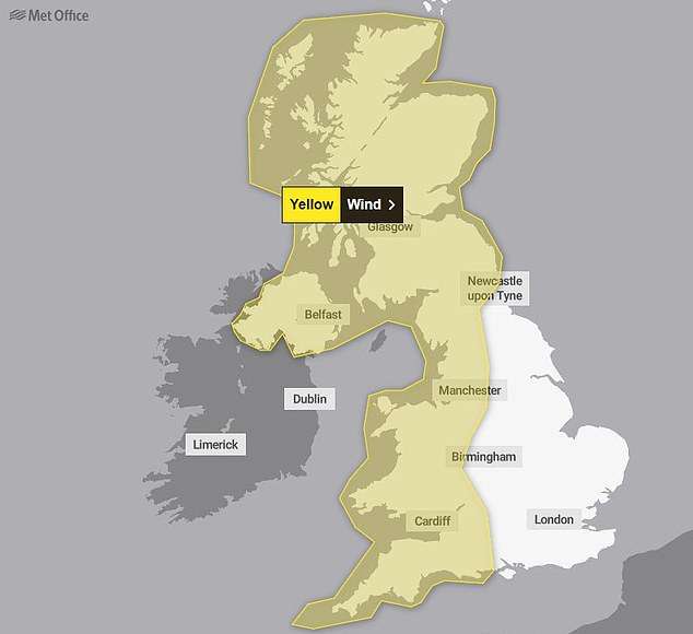 Christmas travel chaos continues with 100 Heathrow flights cancelled amid severe 80mph wind weather warnings