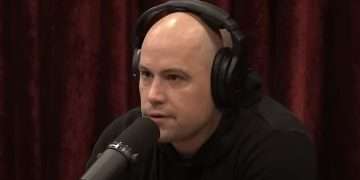 Joe Rogan left stunned as Navy pilot reveals secret tech powering drones over New Jersey’