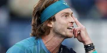 Andy Murray, 37, is dubbed ‘bald, old and a problem’ for tennis as he clings on to his past, by rival player who is unimpressed by his retirement ‘circus’ and coaching of Novak Djokovic