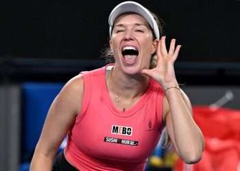 Australian Open Day Five: Live score and game-by-game updates American tennis brat tells ‘drunk’ Aussie fans to ‘shut up’ before taunting them after her victory – as Kyrgios and Kokkinakis suffer major doubles blow