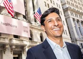 California doughnut shop under fire after owners donated $1m to Donald Trump