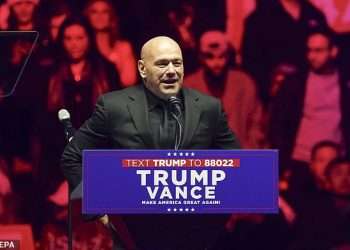 Donald Trump is all smiles with UFC’s Dana White and Joe Rogan at black-tie soiree before inauguration