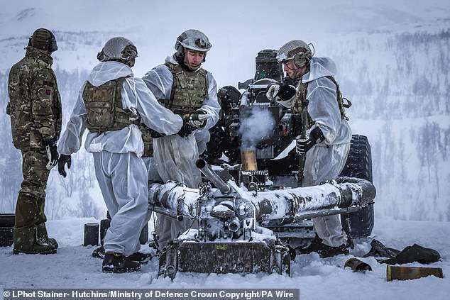 Ex-NATO commander says 30,000 Brits a year should be conscripted to boost Britain’s depleted Army – as ex-defence chief warns UK is ‘massively vulnerable’ to a Russian onslaught