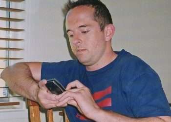 After my friend did the unthinkable on antidepressants, I knew I had to quit. Here’s how I weaned off them for good without side effects – and the simple drug-free changes that helped me get my life back