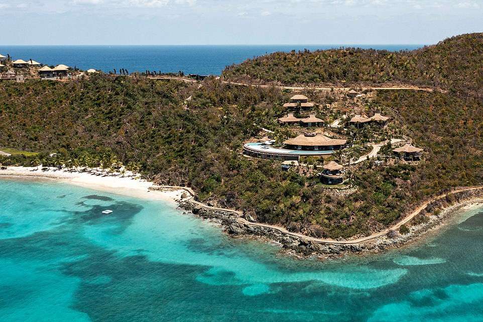 Is this the ultimate paradise getaway? Inside Moskito Island in the British Virgin Islands… to find out how billionaires like to holiday