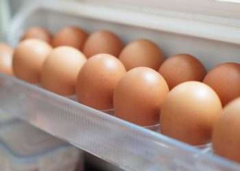 Store eggs ‘the American way’ in the kitchen to keep them fresher for longer