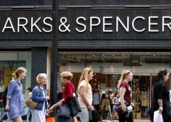 M&S shoppers ‘queue outside stores’ for £8.50 Dubai-style chocolate