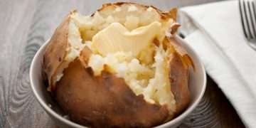 Man’s ‘life changing’ jacket potato trick cooks them in 10 minutes with no oven
