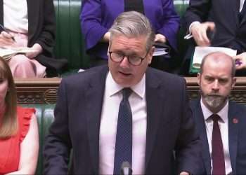 Badenoch a ‘climate defeatist’, Starmer claims in energy costs exchange