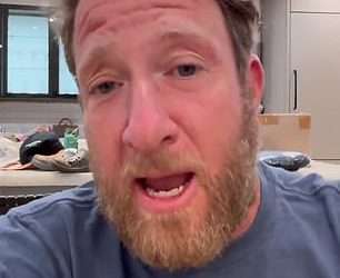 Dave Portnoy exposes another vile act by student Mo Khan amid their bitter fight over anti-Semitic stunt