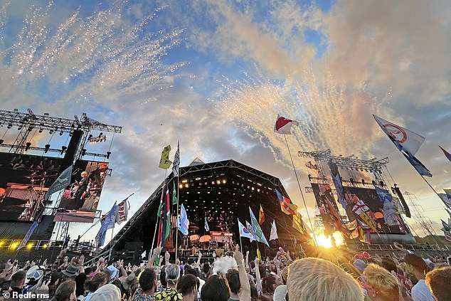 Glastonbury app will count festivalgoers’ steps around the 900-acre site – and reward them for walking