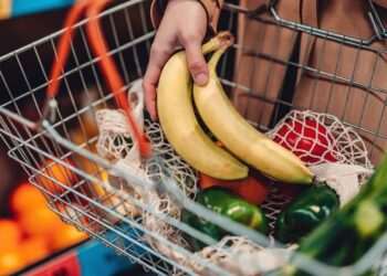 Keep bananas fresh for 15 days by storing with 1 unusual item