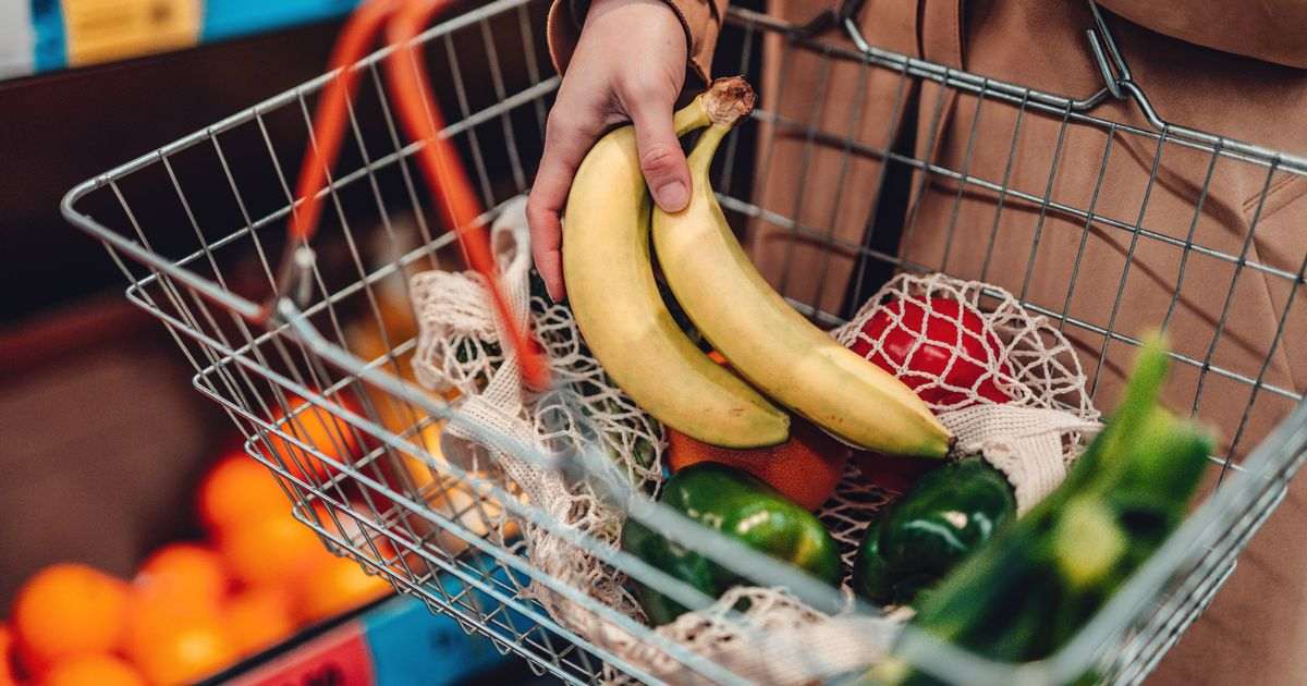 Keep bananas fresh for 15 days by storing with 1 unusual item
