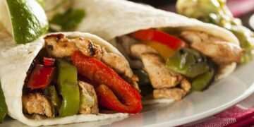 25-minute chicken fajitas recipe is perfect for an easy and vibrant midweek dinner