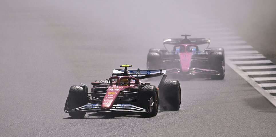 British Grand Prix – Formula One: Live leaderboard and lap-by-lap updates as Oscar Piastri hit with 10-second time penalty in chaotic race at Silverstone