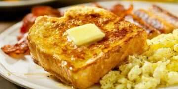 Chef’s easy hack for making French toast without using a frying pan