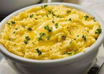 Mashed potatoes will be packed with flavour if you ditch water for 1 cupboard staple