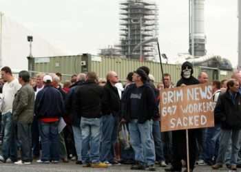 Minister insists fuel supplies not under threat despite oil refinery closure