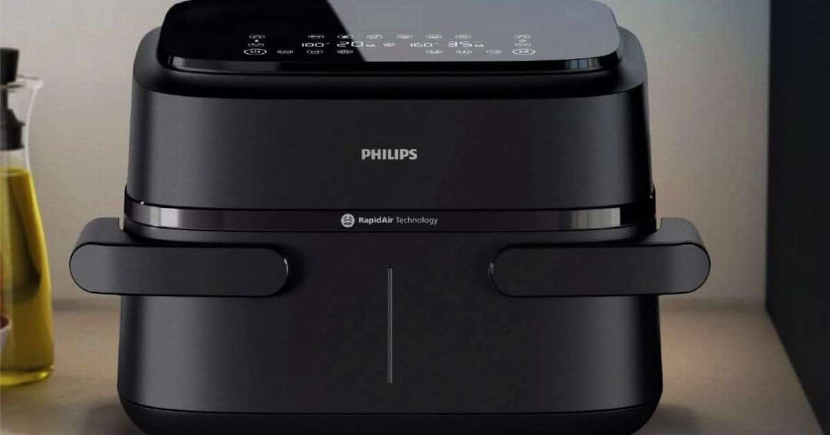Philips flexi draw air fryer that makes food ‘ridiculously crispy’ drops from £160 to £90