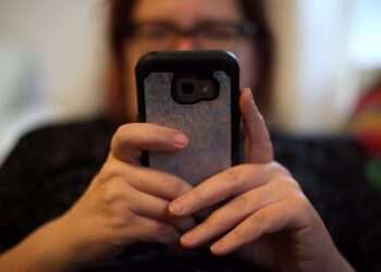 Fake motor finance compensation offers being made by scammers, FCA warns