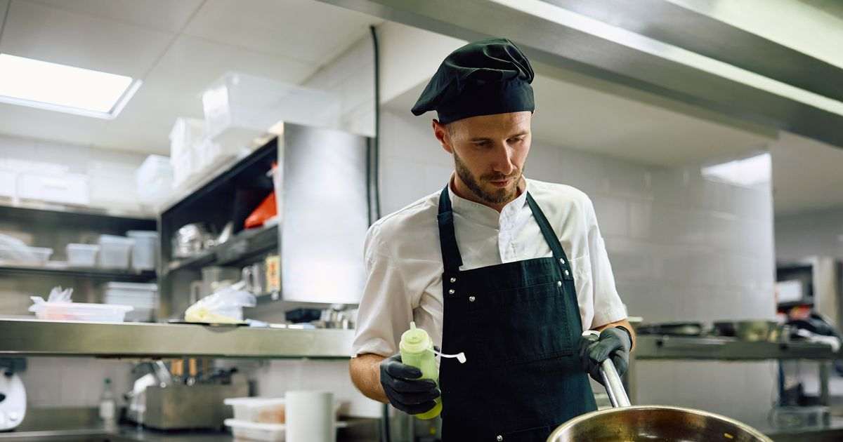 ‘I asked 4 chefs if butter or oil is best for cooking – they all agreed on the same thing’