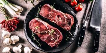 Man visits Tesco and can’t get over price of two sirloin steaks