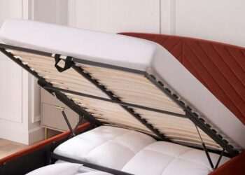 ‘Beautiful and sturdy’ Ottoman Storage Bed with ‘so much space’ down by over £100 in Dusk sale