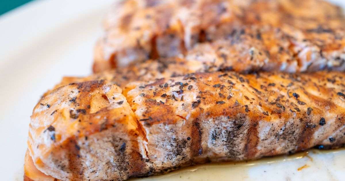 Cook Mary Berry’s easy salmon traybake that’s ‘full of flavour’ in just 25 minutes