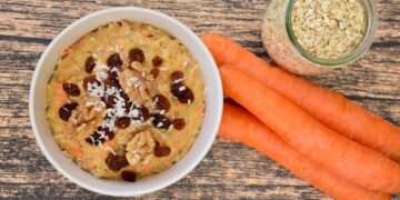 Cosy autumnal porridge recipe that tastes like carrot cake and ‘warms you up nicely’